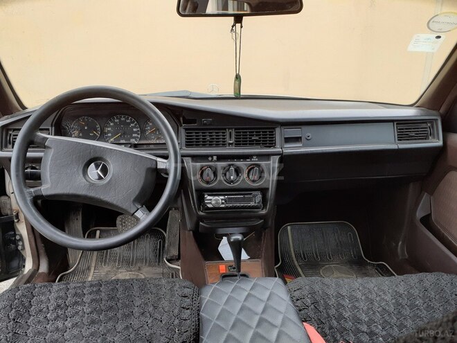 Mercedes 190 1990, 450,000 km - 2.0 l - Xaçmaz