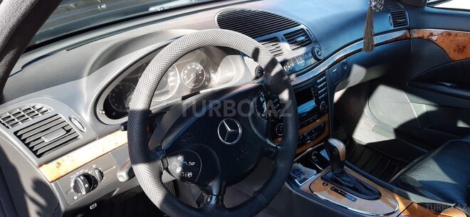 Mercedes E 240 2002, 230,000 km - 2.6 l - Bakı