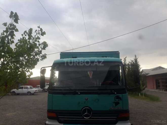 Mercedes Atego 815 2000, 420,000 km - 4.2 л - Hacıqabul
