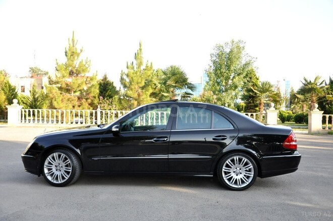 Mercedes E 240 2004, 310,750 km - 2.6 л - Saatlı