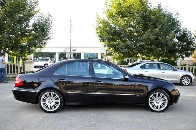 Mercedes E 240 2004, 310,750 km - 2.6 л - Saatlı