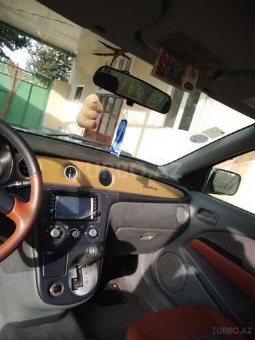 Mitsubishi Airtrek 2001, 1,600,000 km - 2.0 л - Tovuz