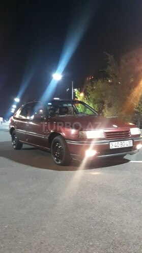Opel Vectra 1992, 285,000 km - 1.8 л - Bakı