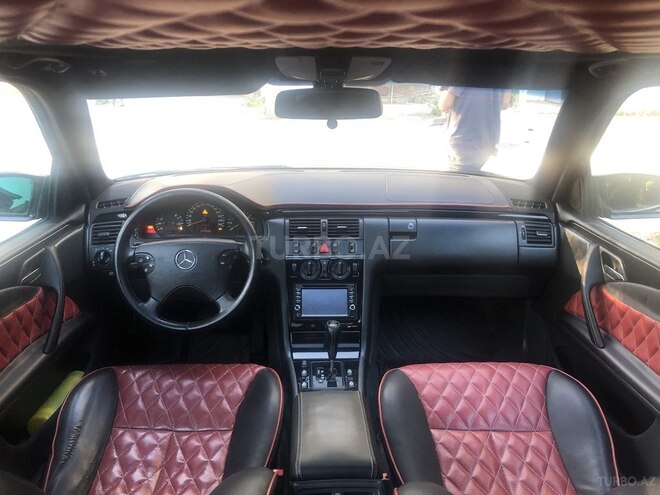 Mercedes E 240 2001, 235,346 km - 2.6 l - Bakı