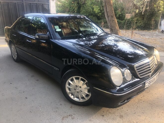 Mercedes E 240 2001, 235,346 km - 2.6 l - Bakı