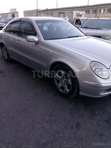 Mercedes E 220 2003, 280,000 km - 2.2 l - Bakı