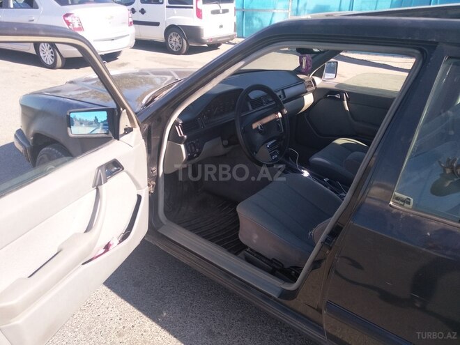Mercedes E 230 1988, 400,000 km - 2.3 l - Bakı
