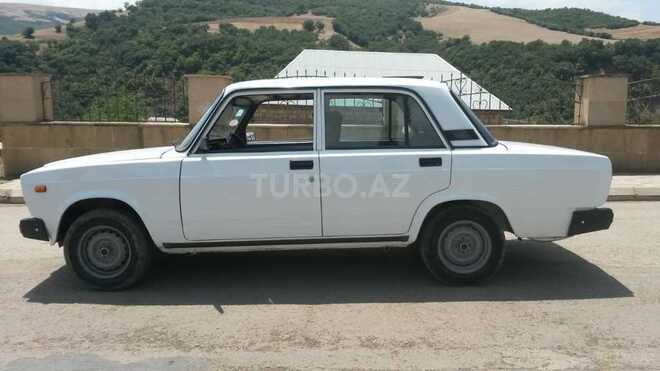LADA (VAZ) 2107 2006, 189,000 km - 1.6 л - Yardımlı