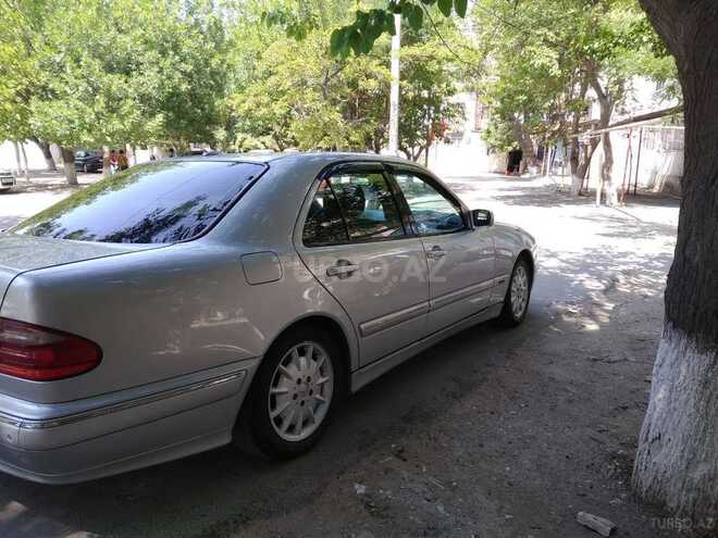 Mercedes E 270 2001, 385,213 km - 2.7 л - Bakı