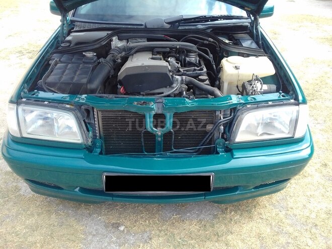 Mercedes C 180 1999, 240,000 km - 1.8 л - Bakı