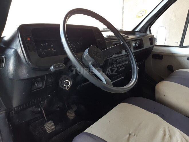 GAZ 3302-744 2002, 380,000 km - 2.4 l - Lənkəran