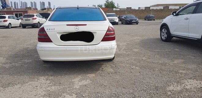 Mercedes E 240 2004, 215,000 km - 2.6 l - Bakı