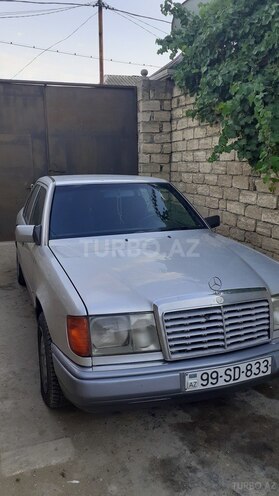 Mercedes E 200 1993, 250,000 km - 2.0 l - Bakı