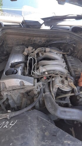 Mercedes E 200 1993, 250,000 km - 2.0 l - Bakı