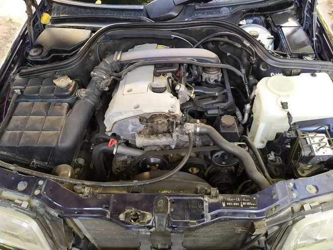 Mercedes C 180 1998, 257,000 km - 1.8 l - Sumqayıt