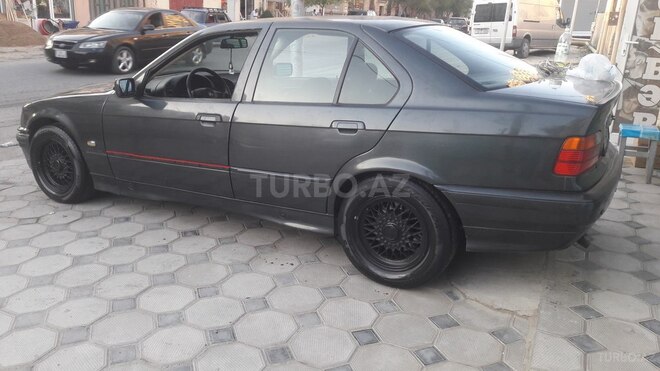 BMW 325 1991, 270,000 km - 0.3 л - Bakı