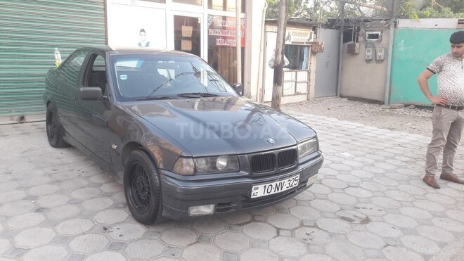 BMW 325 1991, 270,000 km - 0.3 л - Bakı