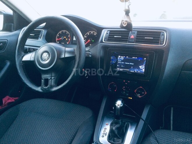 Volkswagen Jetta 2013, 72,000 km - 2.0 l - Bakı