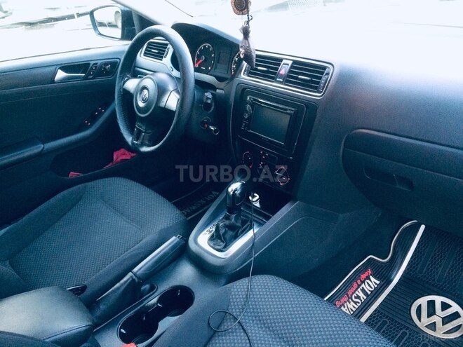 Volkswagen Jetta 2013, 72,000 km - 2.0 l - Bakı