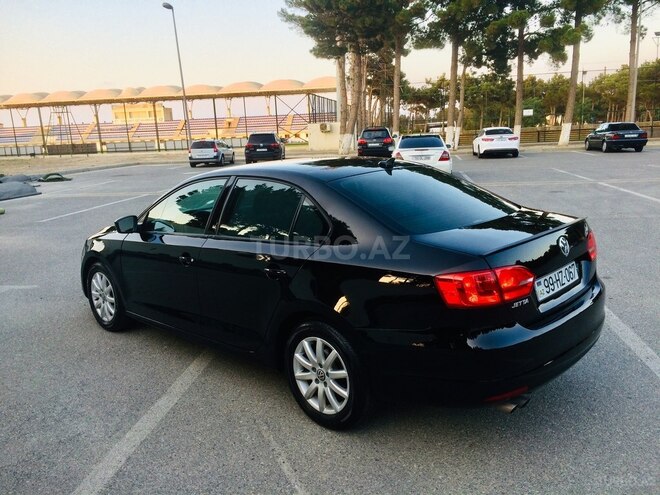 Volkswagen Jetta 2013, 72,000 km - 2.0 l - Bakı