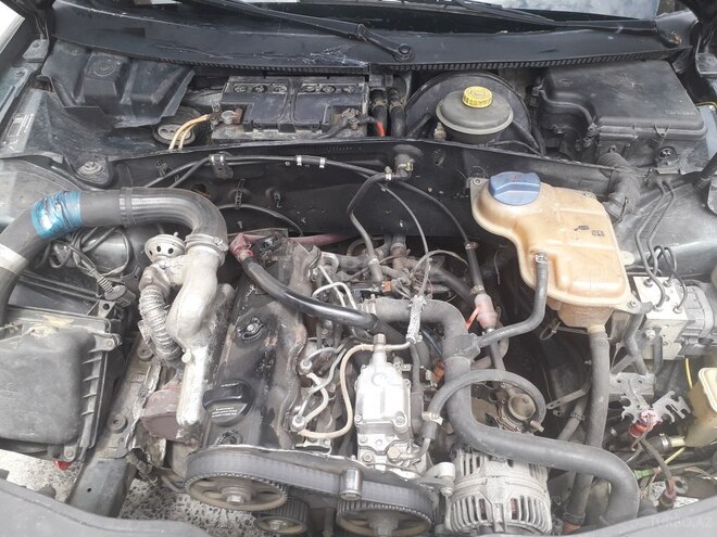 Volkswagen Passat 1997, 198,656 km - 1.9 l - Bakı