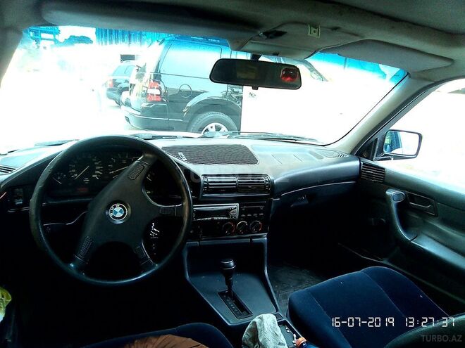 BMW 525 1988, 300,000 km - 2.5 l - Bakı