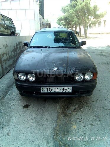 BMW 525 1988, 300,000 km - 2.5 l - Bakı