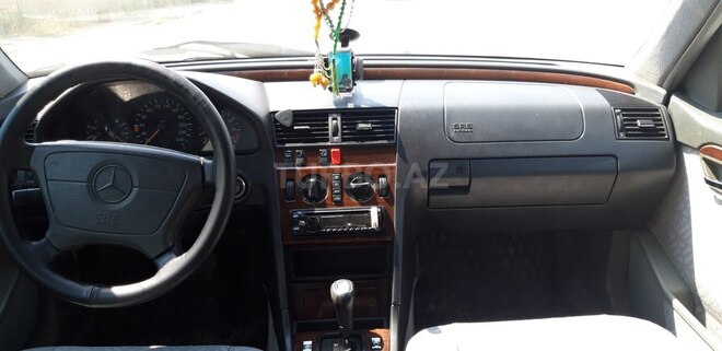 Mercedes C 220 1995, 140,800 km - 2.2 l - Bakı