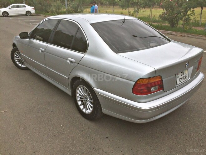 BMW 525 2002, 236,000 km - 2.5 l - Masallı