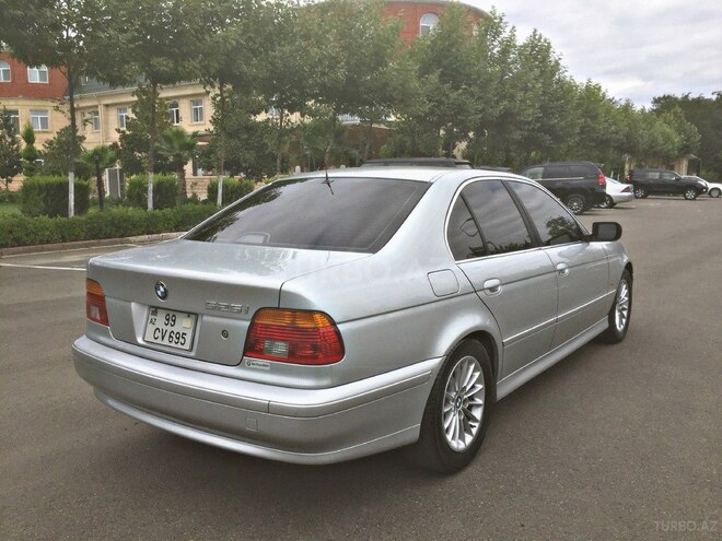 BMW 525 2002, 236,000 km - 2.5 l - Masallı