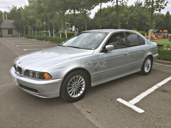 BMW 525 2002, 236,000 km - 2.5 l - Masallı