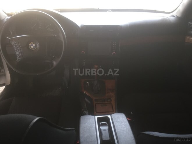 BMW 525 2002, 236,000 km - 2.5 l - Masallı