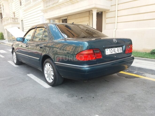 Mercedes E 230 1996, 235,000 km - 2.3 л - Sumqayıt