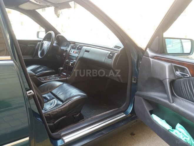 Mercedes E 230 1996, 235,000 km - 2.3 л - Sumqayıt
