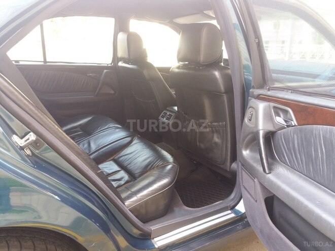 Mercedes E 230 1996, 235,000 km - 2.3 л - Sumqayıt
