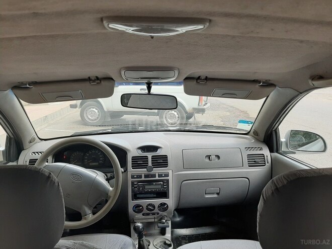 Kia Rio 2004, 252,000 km - 1.5 l - Gəncə