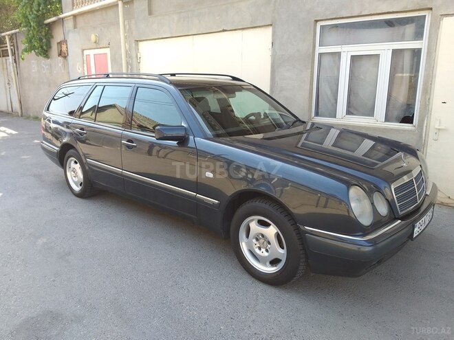 Mercedes E 240 1998, 280,000 km - 2.4 л - Bakı