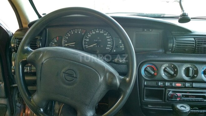 Opel Omega 1994, 280,000 km - 2.0 l - Bakı