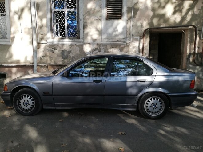 BMW 320 1993, 195,563 km - 2.0 l - Bakı
