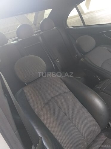 Mercedes E 240 2002, 273,308 km - 2.6 l - Bakı
