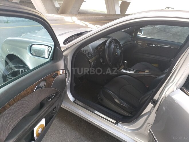 Mercedes E 240 2002, 273,308 km - 2.6 l - Bakı