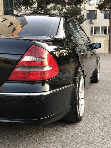 Mercedes E 240 2002, 246,600 km - 2.6 l - Bakı