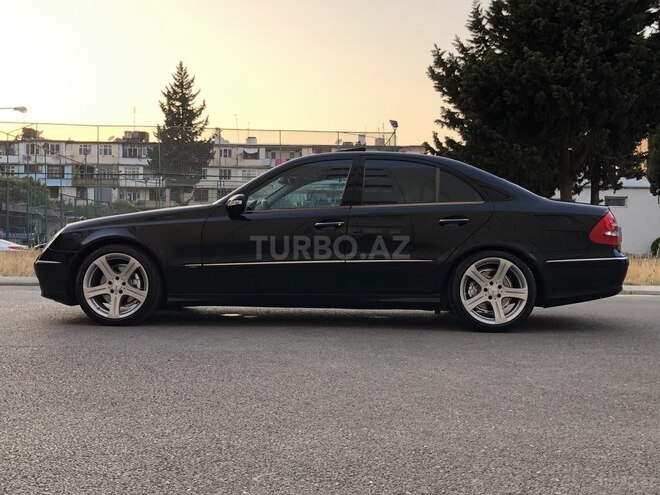 Mercedes E 240 2002, 246,600 km - 2.6 l - Bakı