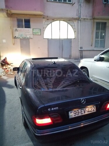 Mercedes E 240 2000, 210,000 km - 0.3 l - Bakı