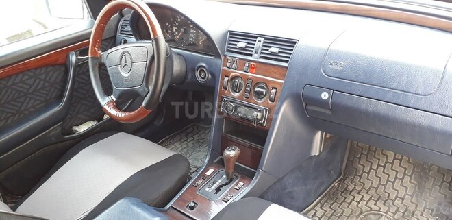 Mercedes C 180 1995, 435,557 km - 1.8 л - Salyan