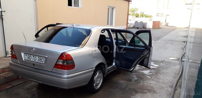 Mercedes C 180 1995, 435,557 km - 1.8 л - Salyan