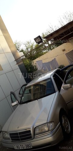 Mercedes C 180 1995, 435,557 km - 1.8 л - Salyan