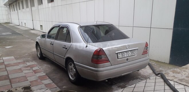 Mercedes C 180 1995, 435,557 km - 1.8 л - Salyan