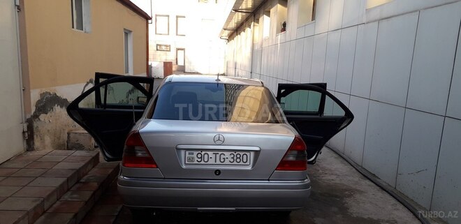 Mercedes C 180 1995, 435,557 km - 1.8 л - Salyan