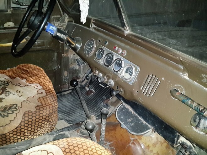 UAZ 469 1980, 100,000 km - 2.9 l - Salyan